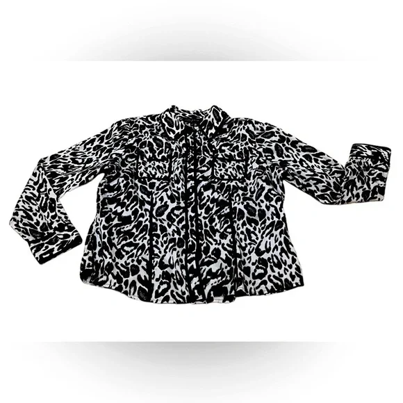 ✨Jones New York✨ Ladies animal print, black white and gray leopard print - Picture 3 of 8